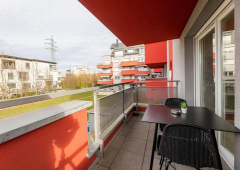 Property building, Day, View (from property/room), Balcony/Terrace