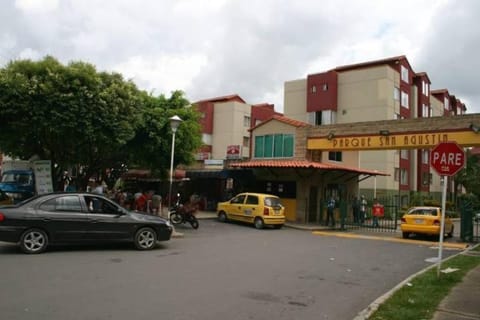 Apartamento familiar Condo in Floridablanca