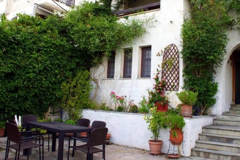 Property building, Garden, Garden, View (from property/room)