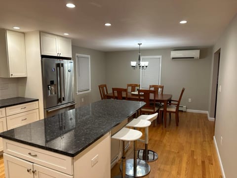 Boston Single Family House - Super Quiet and Private House in West Roxbury