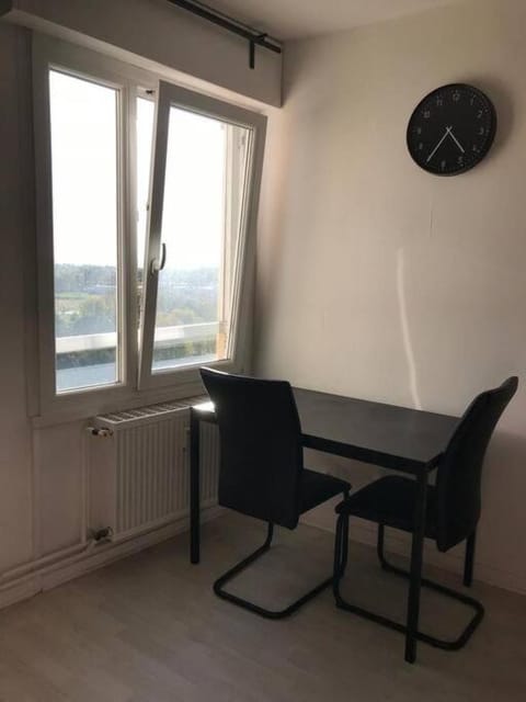 Natural landscape, Dining area, City view