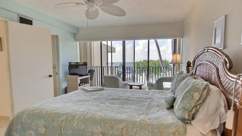 C-14 Moon Bay Apartment in Key Largo