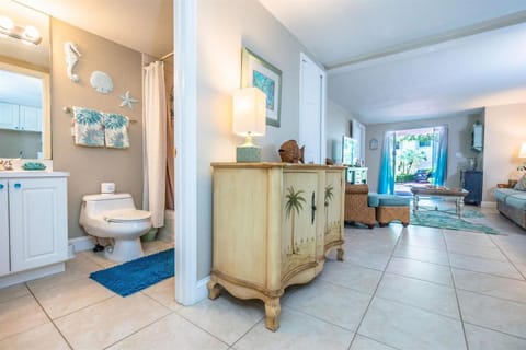 701 Mariners Club Apartment in Key Largo