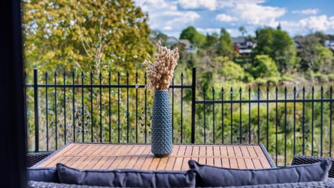 Natural landscape, Garden, View (from property/room)