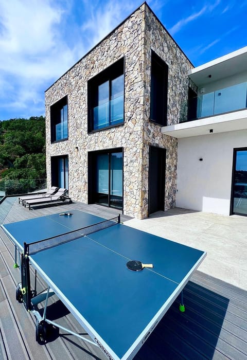 villa vue mer « golf St Tropez » les issambres Villa in Sainte-Maxime