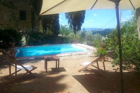 CYPRESSES VILLA with PRIVATE SWIMMING POOL House in Castellina in Chianti