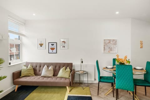Livestay-Modern One and Two Bed Apartments in Burnt Oak London Appartamento in Edgware