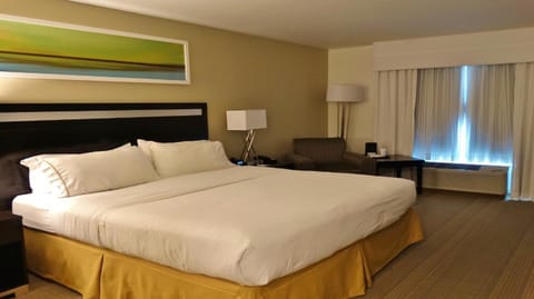 Holiday Inn Express and Suites Montgomery, an IHG Hotel Hotel in Hudson Valley