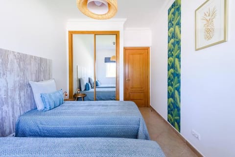 Algarve Luxury Apartment in Boavista Golf Resort Condo in Luz