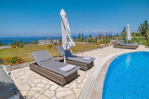 Villas Goudis Chalet in Peloponnese, Western Greece and the Ionian