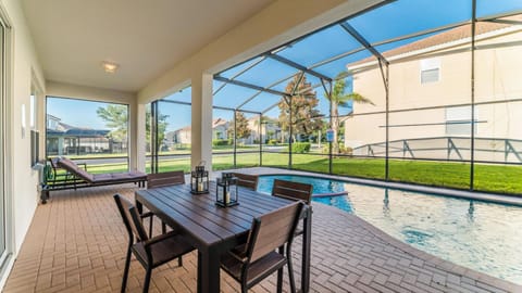 Home With Pool-SPA Game Room 2621 Haus in Windsor Hills