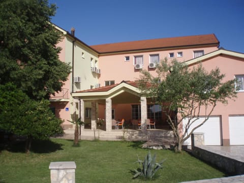 Hotel ''Marinko Kozina'' - Medjugorje Alojamiento y desayuno in Federation of Bosnia and Herzegovina