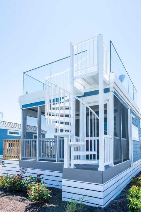 Property building, View (from property/room), Balcony/Terrace