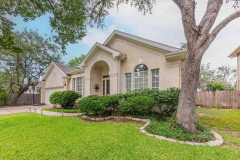 Spacious Pet Friendly Home with Awesome Gameroom and Office Space - Near Lake House in Cedar Park