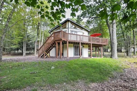Woodland Escape-0.6Mile to Lake Beach Pet Friendly House in Hickory Run State Park