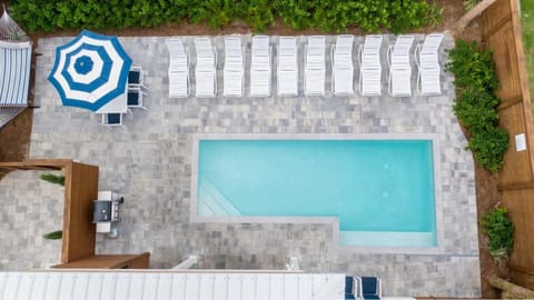 Luxury Home with Pool Golf Cart 4 Min to Beach Casa in Miramar Beach