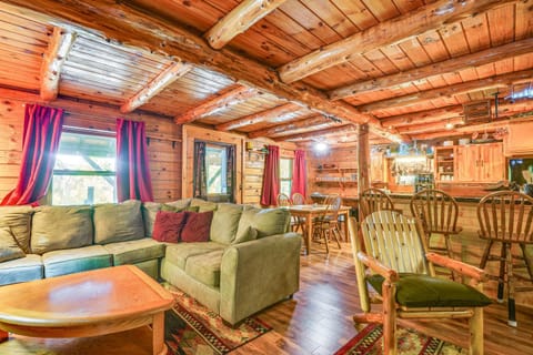 Charming Wellesley Island Cabin Near State Parks Maison in Wellesley Island