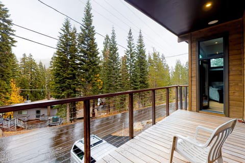 Red Mountain Lodge Apartment in Truckee