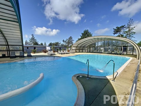 Chalet haut de gamme - 6 pers - Piscine chauffée - Proche plage - Jullouville - FR-1-361-518 Chalet in Saint-Pair-sur-Mer