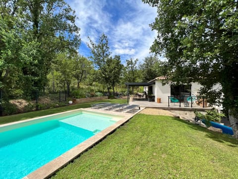 Luxury Villa with Pool en Provence Villa in Le Puy-Sainte-Réparade