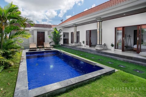 Stylish Villa With Open Grass-field View Villa in North Kuta