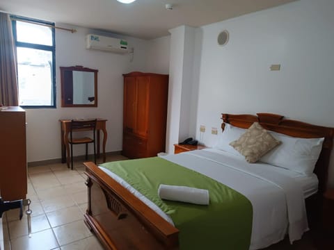 Hostal Bicentenario Hotel in Guayaquil