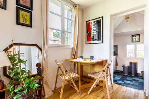 GuestReady - Serene Refuge with a shared pool Apartamento in Saint-Cloud