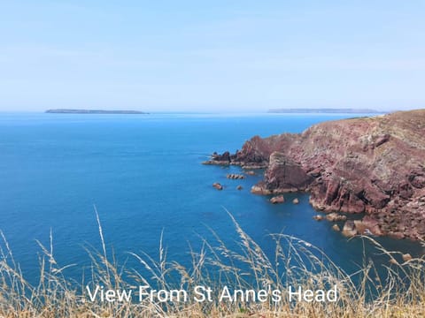 Holiday home in Dale, Pembrokeshire House in Marloes and St. Brides