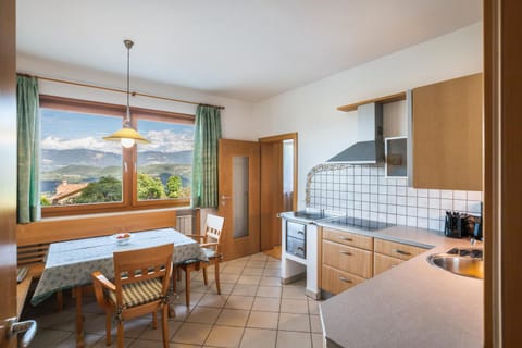 Annenhof Apt Spatz in der Hand Apartment in Kaltern an der Weinstraße