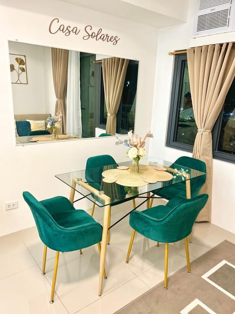 FREE PARKING Modern Luxury Condo in Makati-Mandaluyong with Balcony - Casa Solares Condo in Mandaluyong
