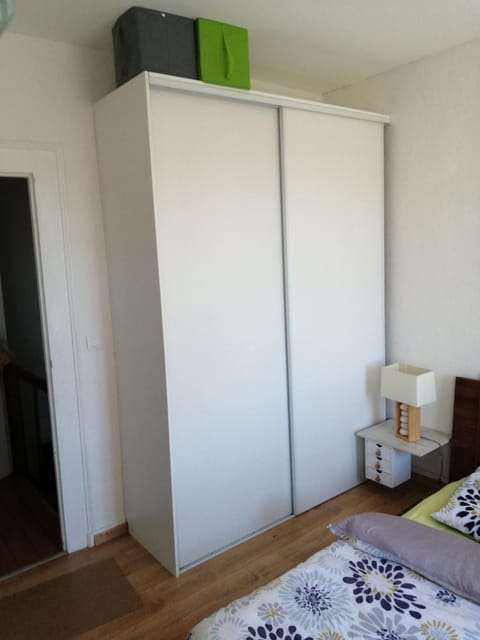 Bedroom, wardrobe