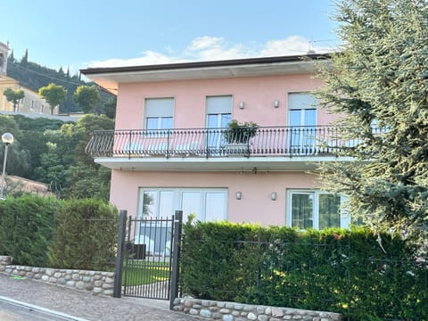 Residenza Al SoGno - on Lake Garda Condo in Cavaion Veronese