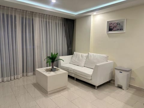 Grand Avenue Residence condominium Apartment in Pattaya City