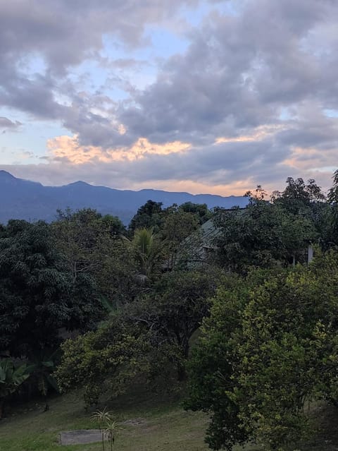 finca las palmas House in Cundinamarca, Colombia