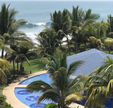 PENTHOUSE EN MONTERRICO Condominio in Santa Rosa Department