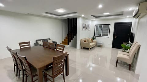 New Cozy 3 Bedroom House Casa in Davao City