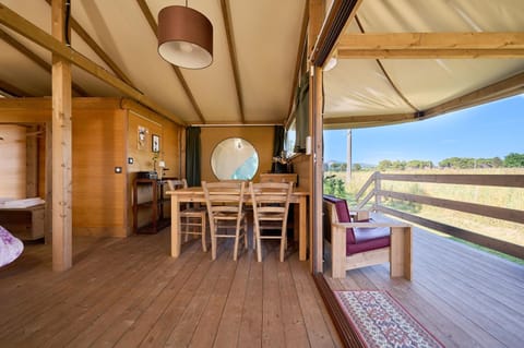 Suite Glamping vicino al mare Campground/ 
RV Resort in San Vincenzo