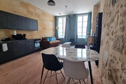 Le green parc, Libourne Hypercentre, Netflix, Clim Apartment in Fronsac