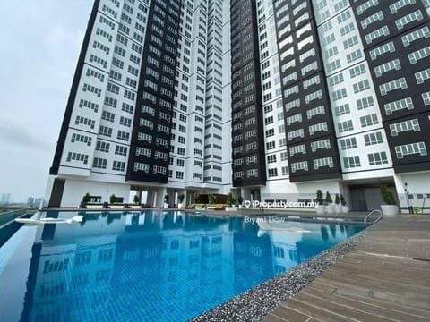 Love Sunset爱日落简约风 2r2b 4-7ppl Condo in Malacca