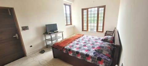 Bright Light Rooms Bed and Breakfast in Dehradun