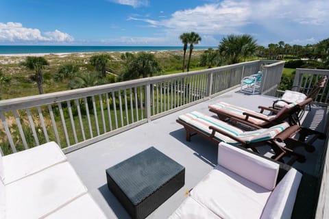 Sea Glass Cottage - An Oceanfront Experience House in Saint Augustine Beach