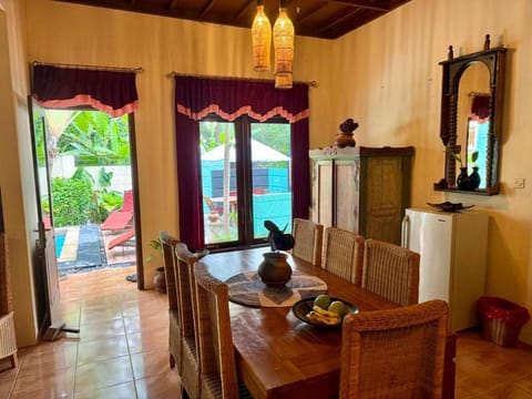 Superb family friendly villa with pool and only 500 metres from beach Villa in Batu Layar