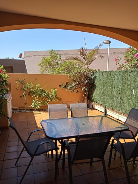 Garden, Balcony/Terrace