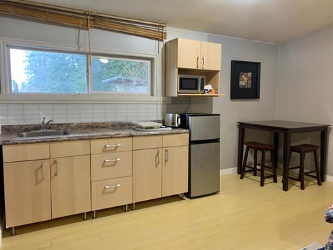 Whole Suite to Yourself at Coquitlam Centre! Condo in Port Coquitlam