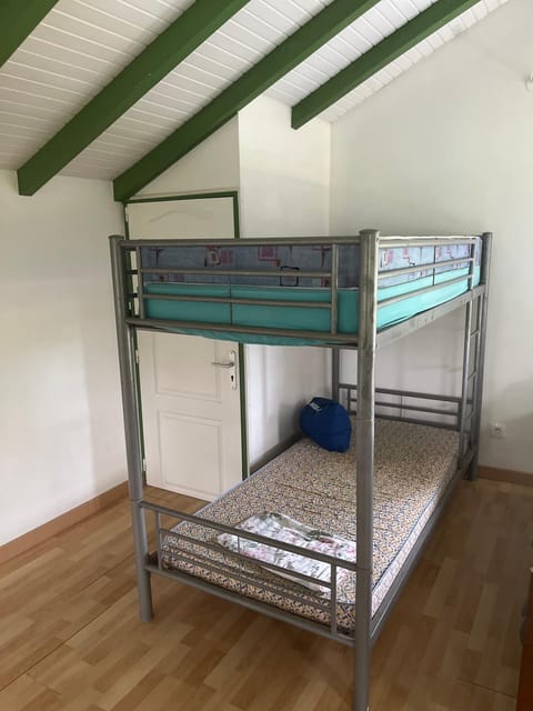 bunk bed