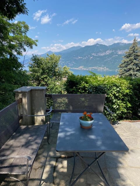 Lake view, Inner courtyard view