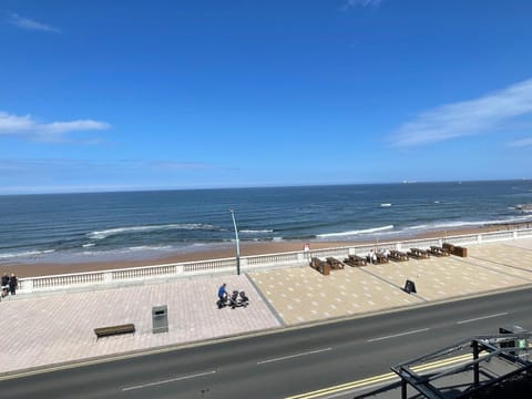 Seaviews Apartment, Whitley Bay Sea Front Apartment in Whitley Bay