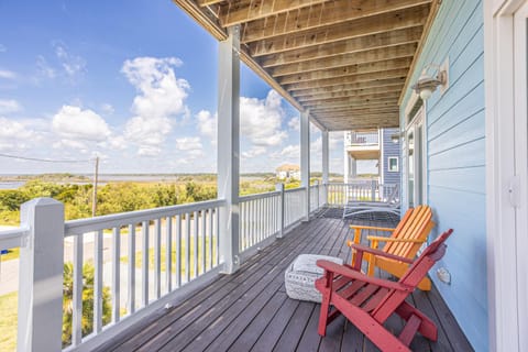 Beach Delight & Sunset Dreams House in North Topsail Beach