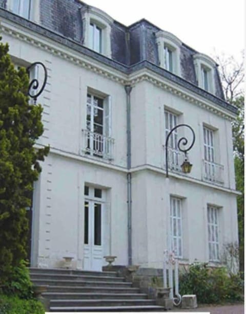 5 Appar’T « Bien Méritée ». Maison Bardou Apartment in Amboise