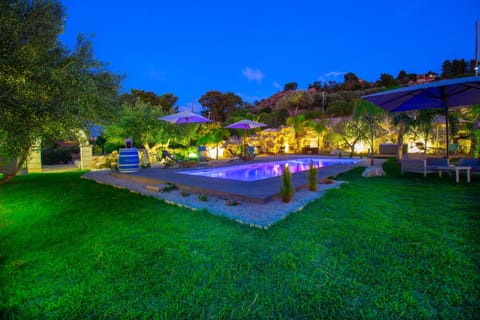 Night, Natural landscape, Garden, Garden view, Pool view, Swimming pool, sunbed